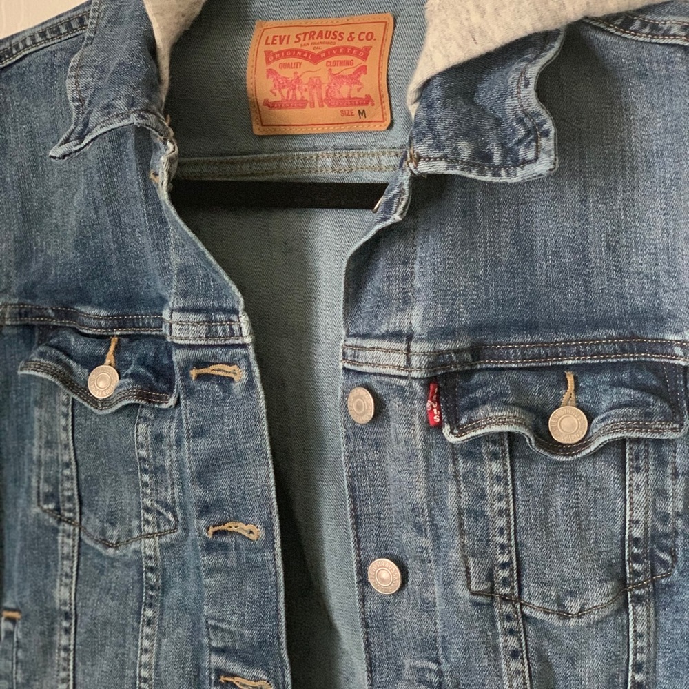 Levi’s Hybrid Trucker Jacket ✨